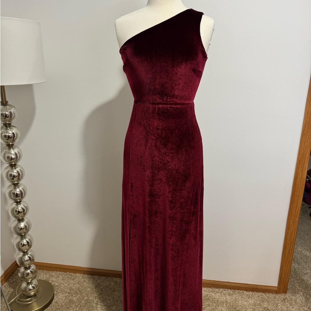 Baltic Born Tatiana Velvet One-Shoulder Maxi Dress Merlot Size S - Picture 5 of 14